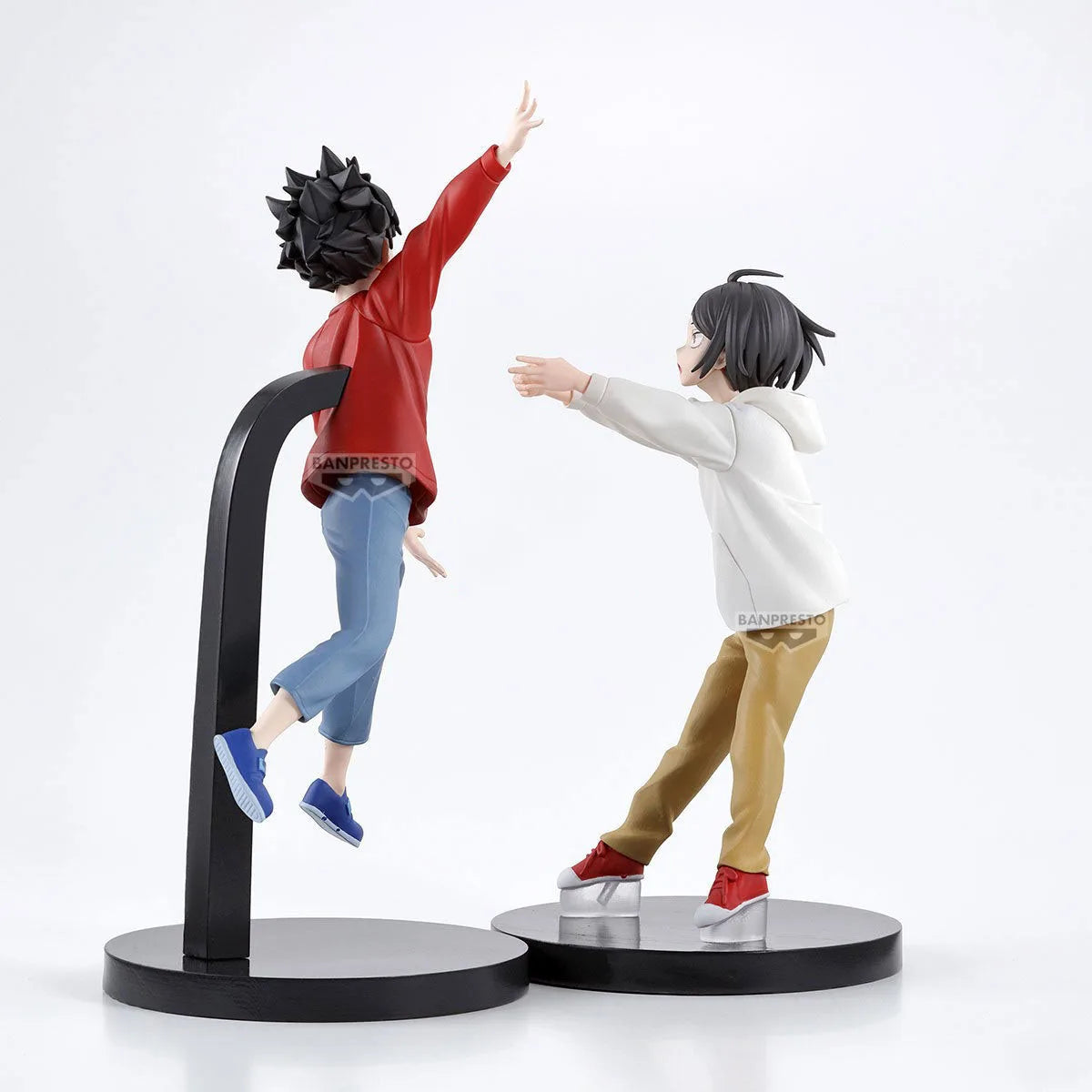 Haikyu!! – Figurine Kuroo & Kenma The Dumpster Battle